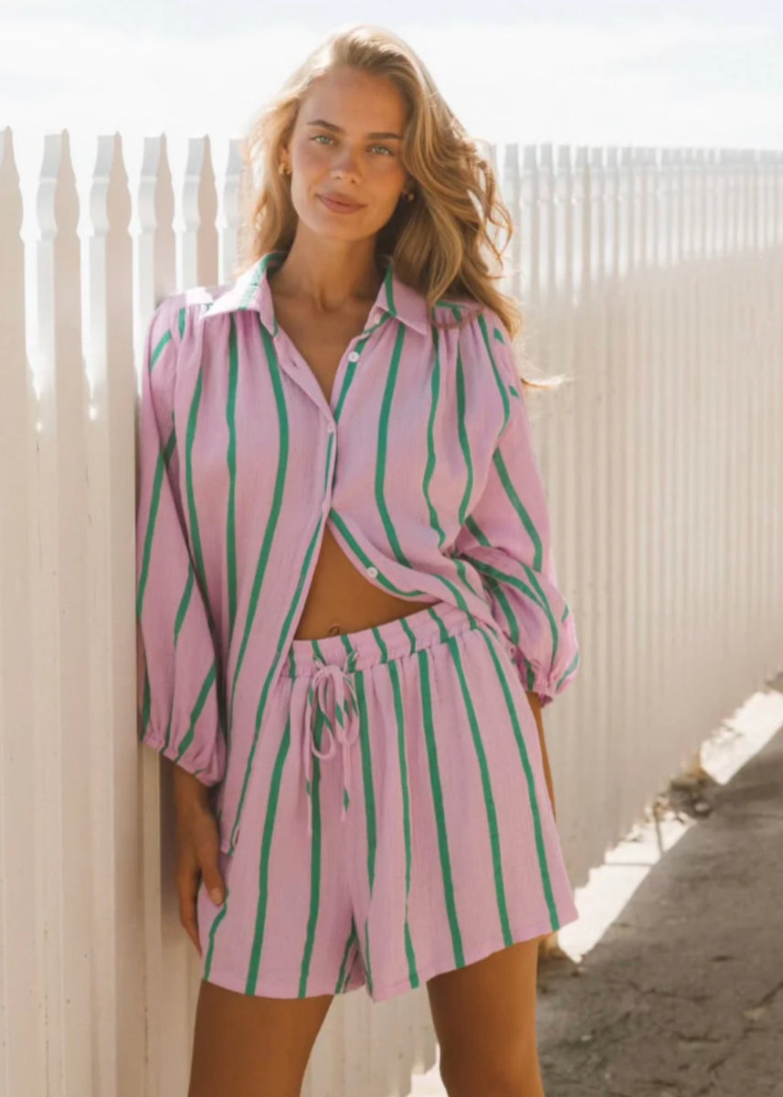 AXEL PIN STRIPE SHORTS - PINK EMERALD