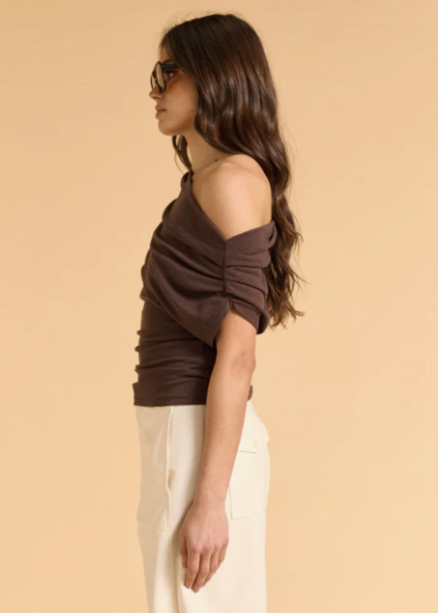 CLARE OFF THE SHOULDER TOP