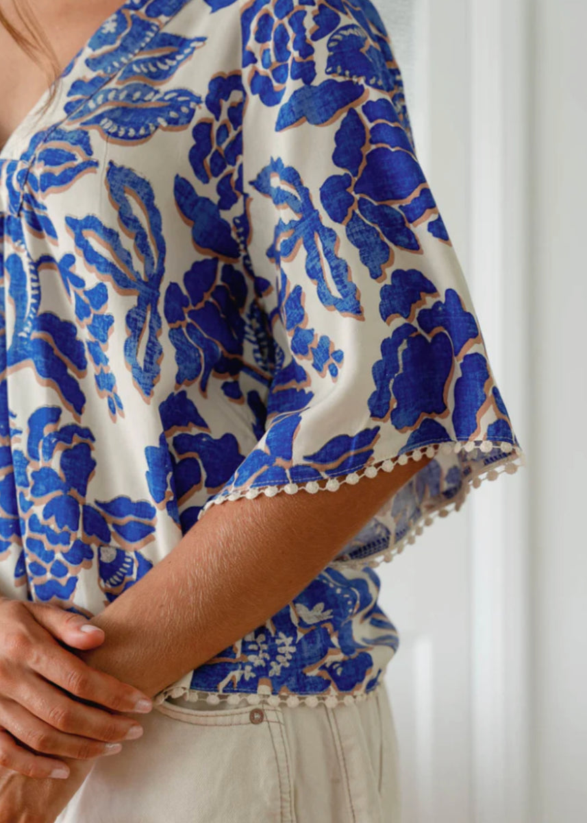 GABRIELLA TOP - INDIGO BLOOM PRINT