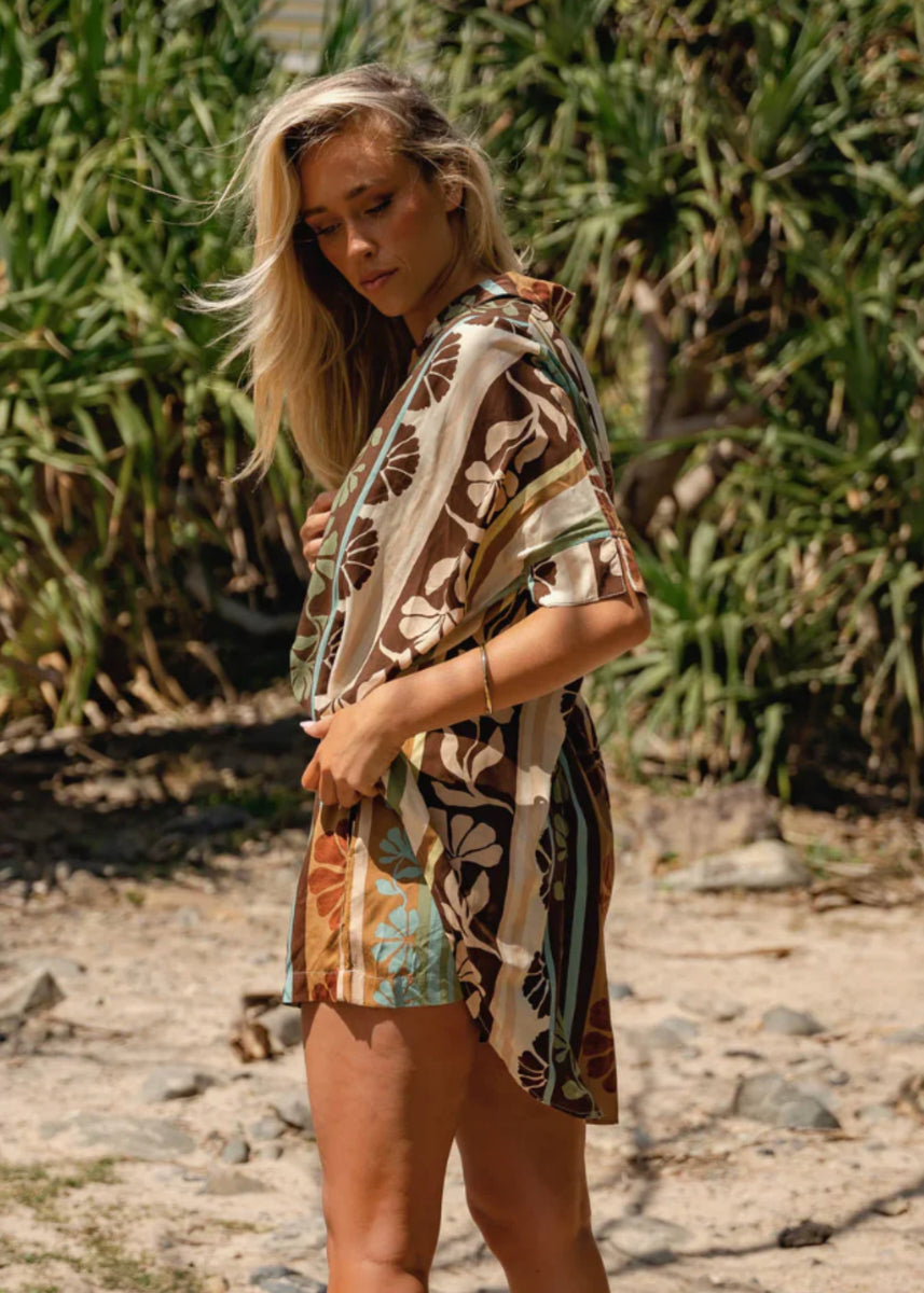 FLORA SHORTS - CACAO MIST PRINT