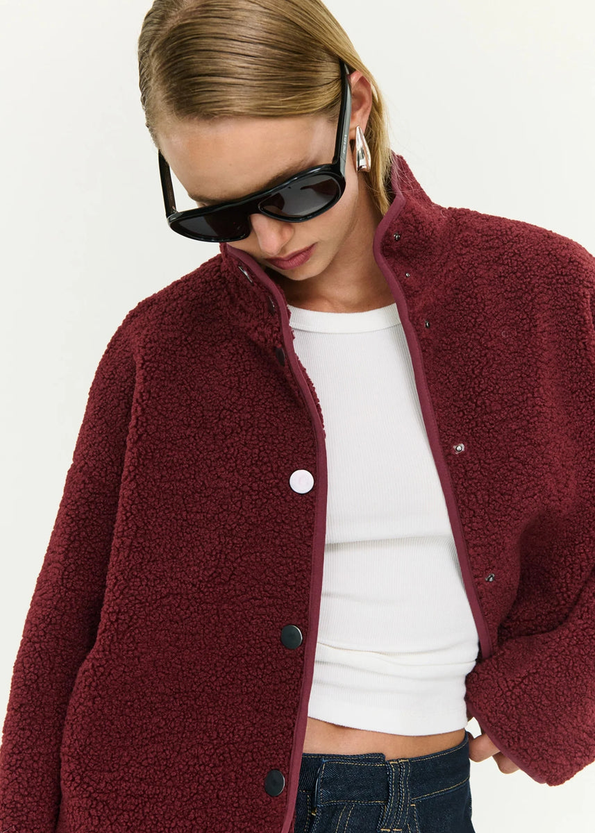 KATYA CROP SHERPA JACKET - MERLOT
