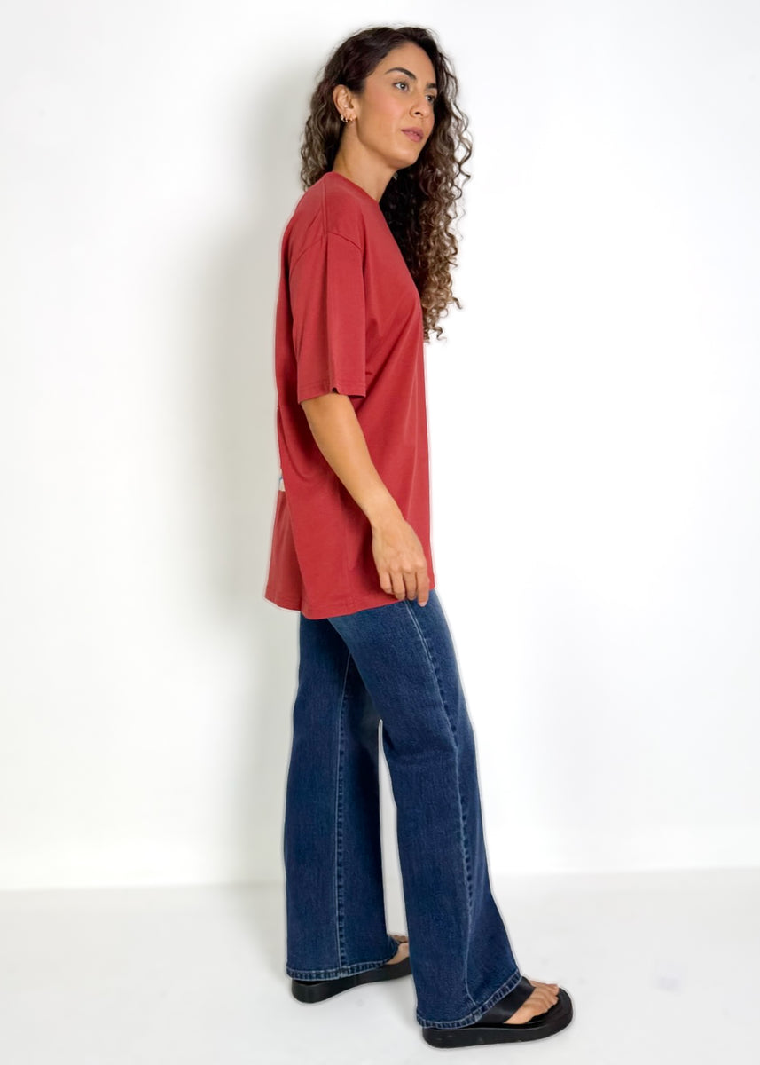 LE SOLEIL TEE - RED BRICK