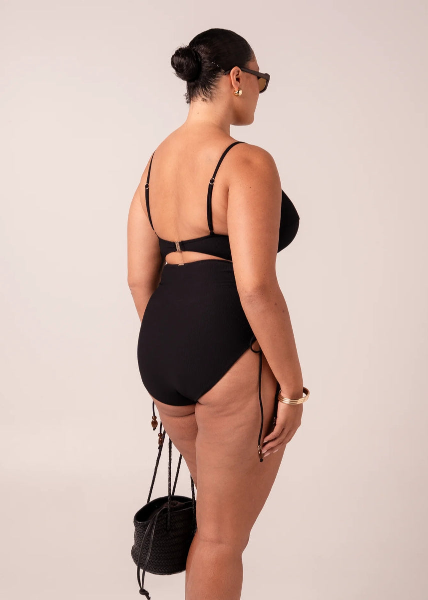 THIN STRAP UNDERWIRE ONE PIECE - BLACK